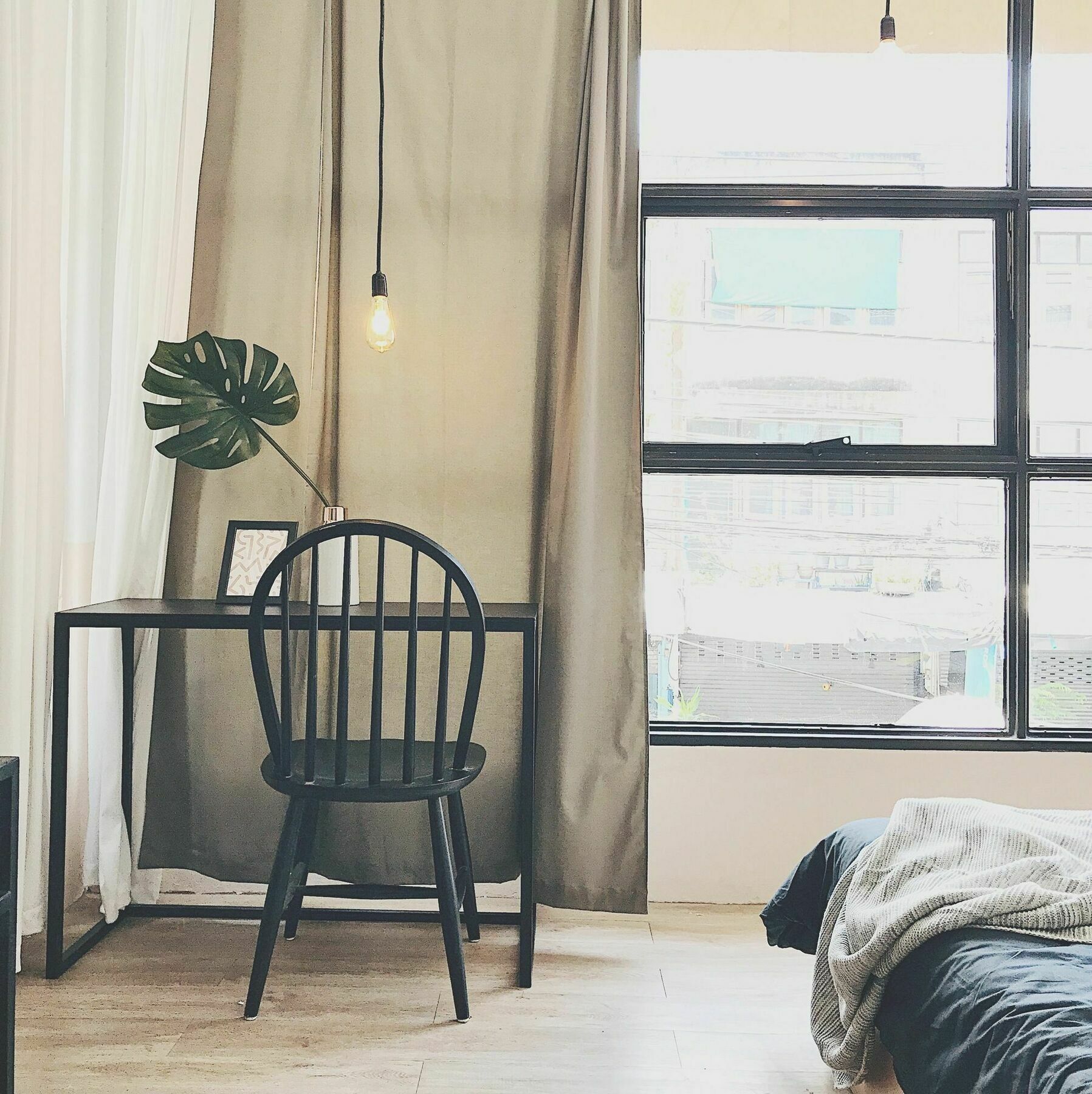 Beige Poshtels + Netflix Hostel Bangkok Exterior photo